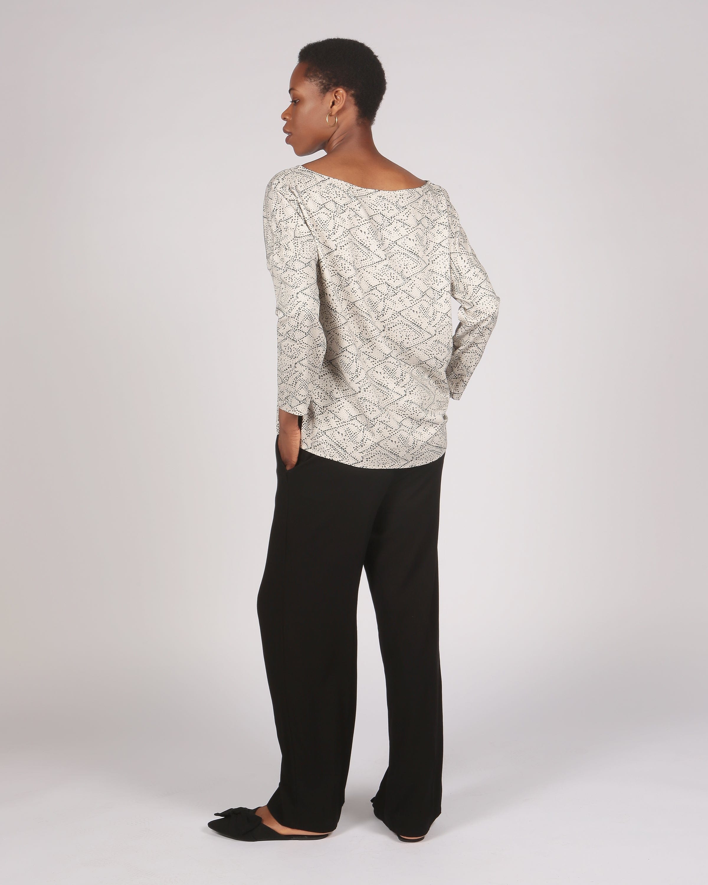 Somkaru Lenzing™ Ecovero™ Black and Cream Floral Printed Wide Neck Long Sleeve Top