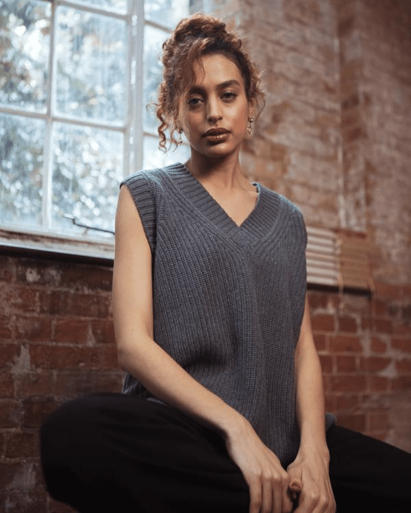 Lado Mid Length Grey Vest In Responsible Wool & Organic Cotton