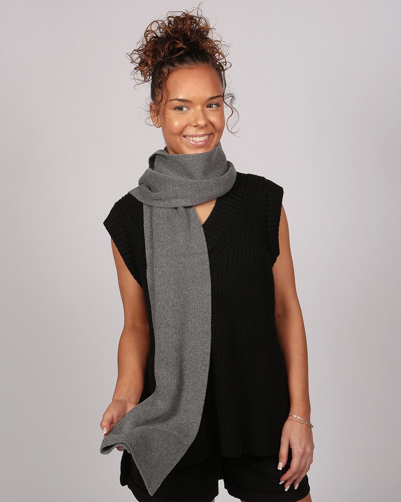Saadani Knitted Ribbed Grey Scarf In Responsible Wool & Organic Cotton