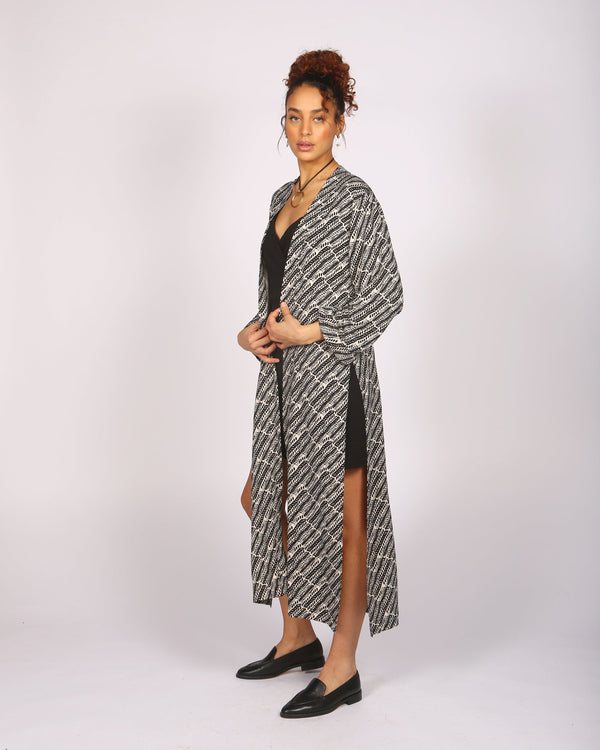 Batian Lenzing™ Ecovero™ Cream and Black Print Long Kimono